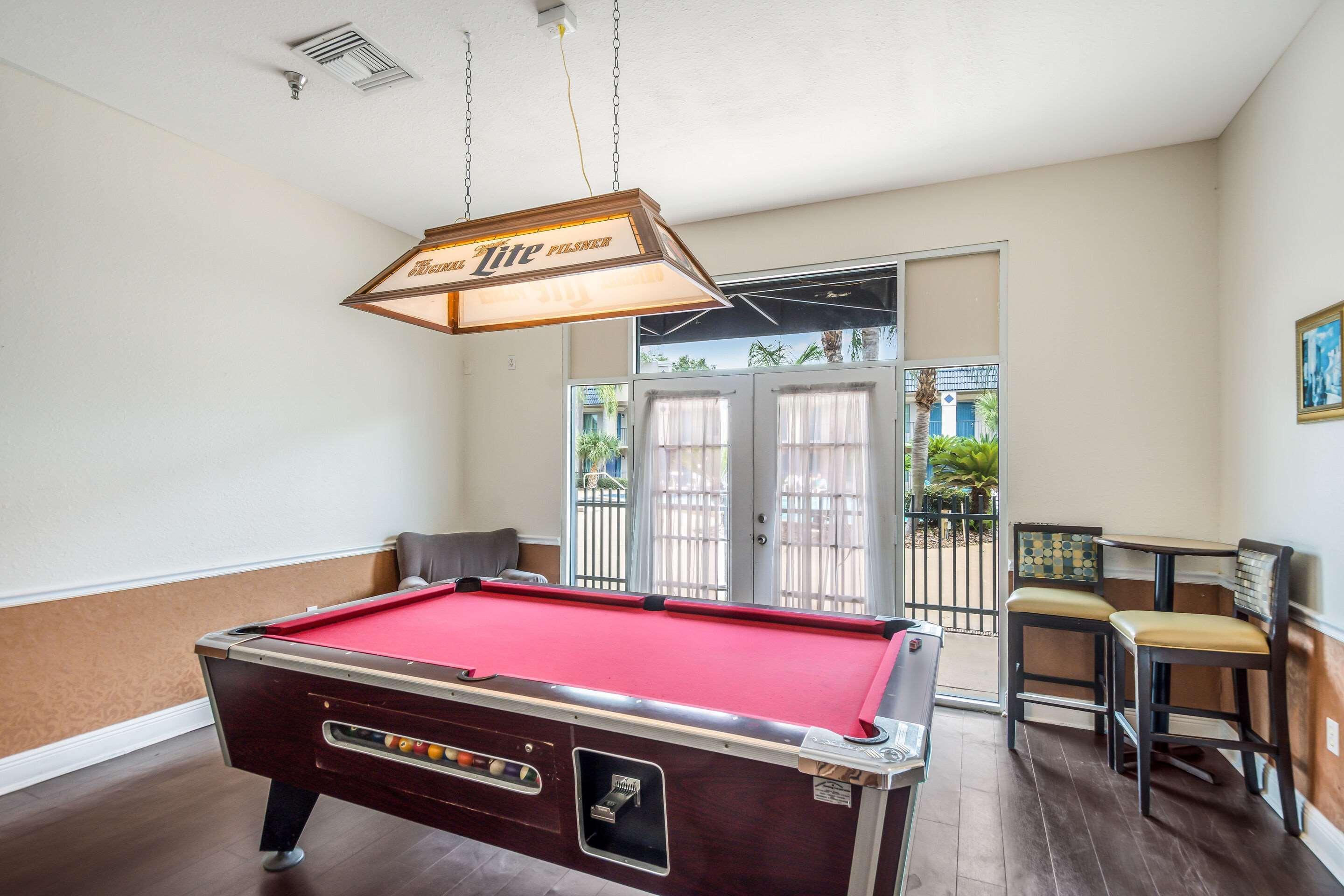 Clarion Inn & Suites Central Clearwater Beach المظهر الخارجي الصورة