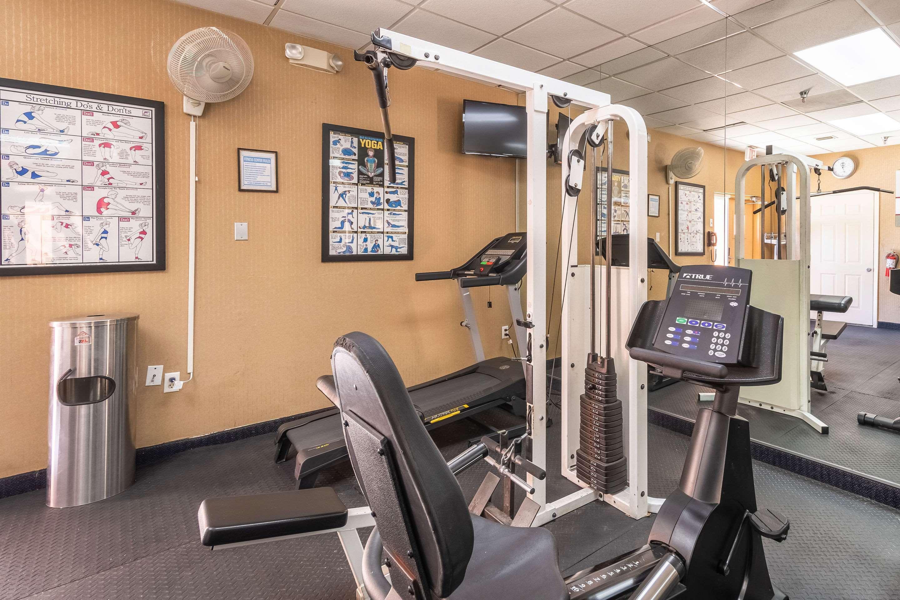 Clarion Inn & Suites Central Clearwater Beach المظهر الخارجي الصورة